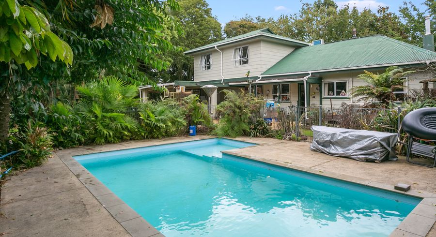  at 16 Momona Road, Piarere, Tīrau