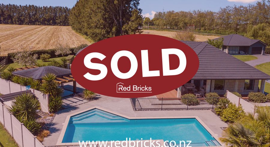 at 8 Brighton Grove, Newstead, Hamilton