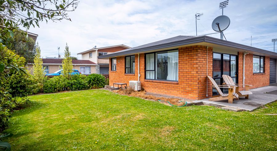  at 2/347 Church Street, West End, Timaru
