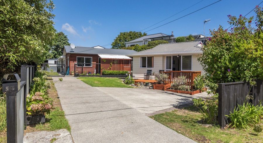  at 64 Poplar Avenue, Raumati South, Kapiti Coast, Wellington