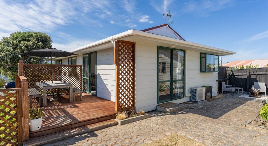  at 31 Rutherford Drive, Waikanae Beach, Kapiti Coast, Wellington
