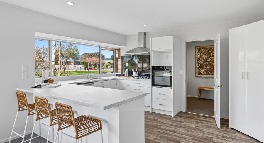  at 2 Leigh Place, Paraparaumu Beach, Kapiti Coast, Wellington