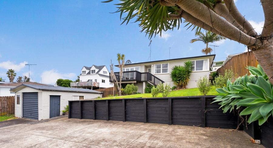  at 60 Lauderdale Road, Birkdale, North Shore City, Auckland