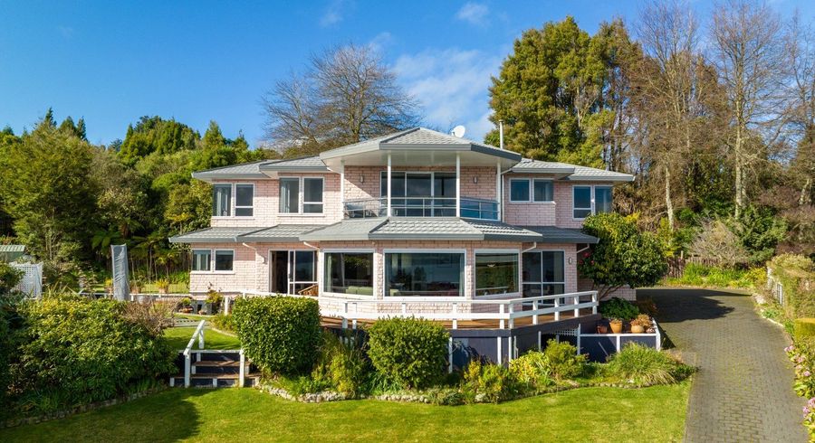 at 39 Arrowsmith Avenue, Waipahihi, Taupo