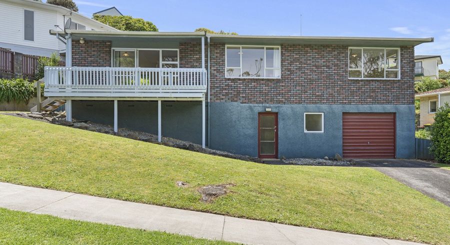 at 15 Rossiter Crescent, Lynmouth, New Plymouth, Taranaki