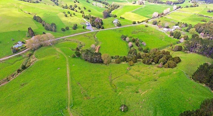  at 452 Komokoriki Hill Road, Makarau, Rodney, Auckland
