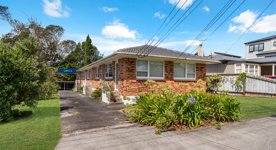  at 2/38 Bollard Avenue, New Windsor, Auckland