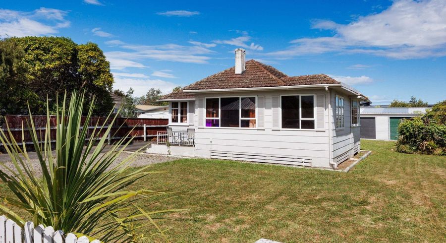  at 48 Tweed Street, Roslyn, Palmerston North