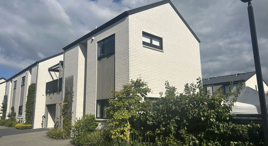  at 33 Kerewhenua Street, Hobsonville, Waitakere City, Auckland