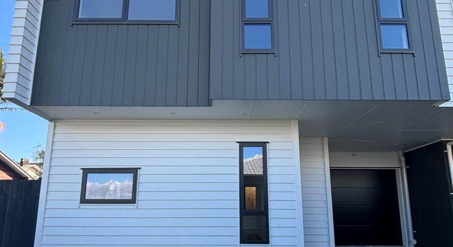  at 12A McQuarrie Avenue, Wattle Downs, Manukau City, Auckland