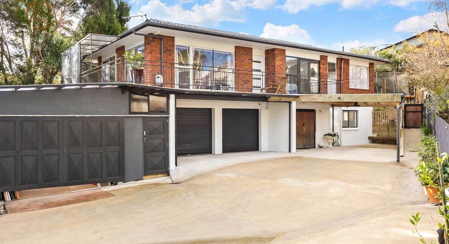  at 18 Florence Daly Place, Mount Roskill, Auckland
