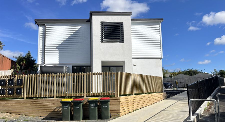  at 19 Yeoman Place, Howick, Manukau City, Auckland