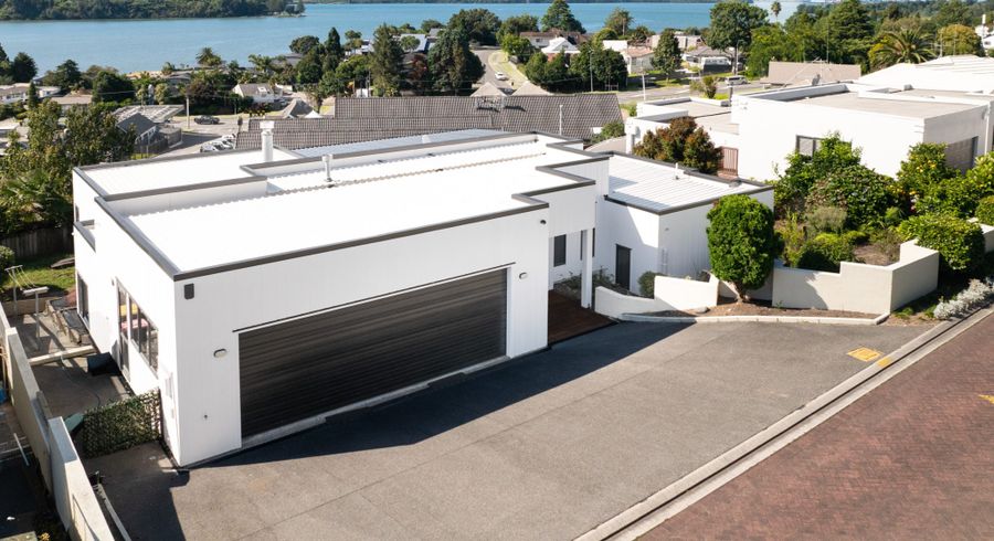  at 8 Lorrigan Way, Welcome Bay, Tauranga, Bay Of Plenty