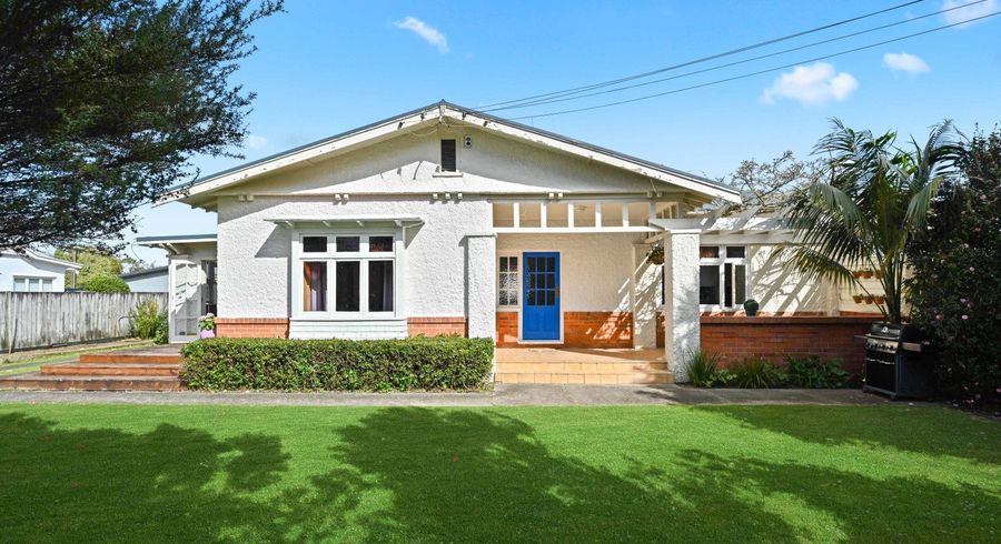  at 12 Gillies Avenue, Claudelands, Hamilton