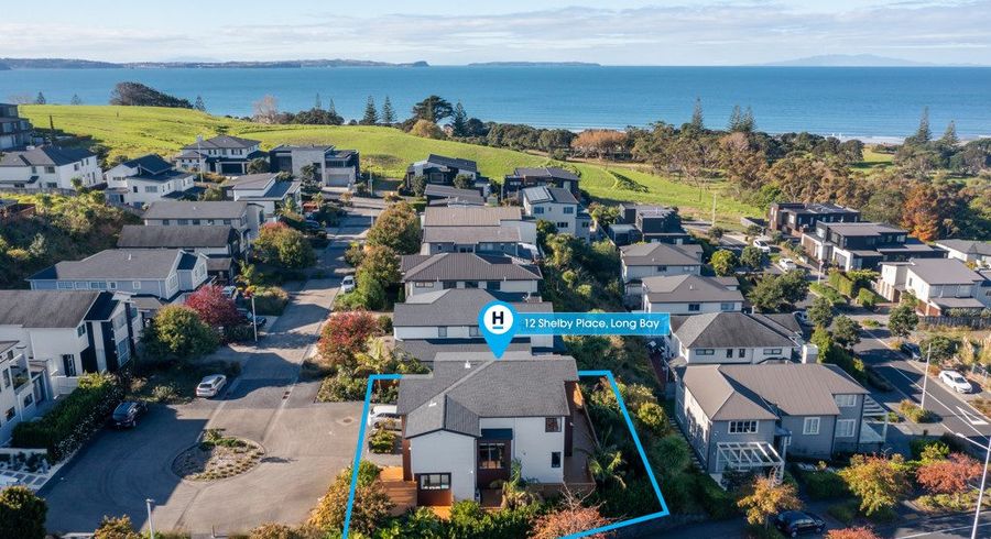  at 12 Shelby Place, Long Bay, Auckland