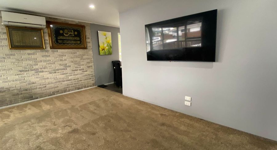  at 16 Neems Place, Manurewa, Manukau City, Auckland