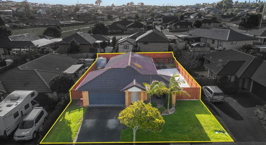  at 12 Sonterra Close, Randwick Park, Auckland