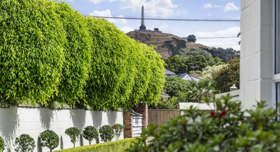  at 2/49A Amaru ROAD, One Tree Hill, Auckland