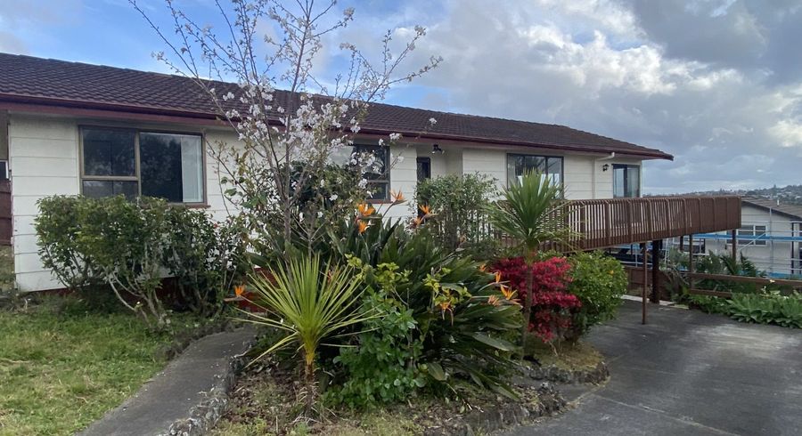  at 30 Lewisham Street, Highland Park, Auckland