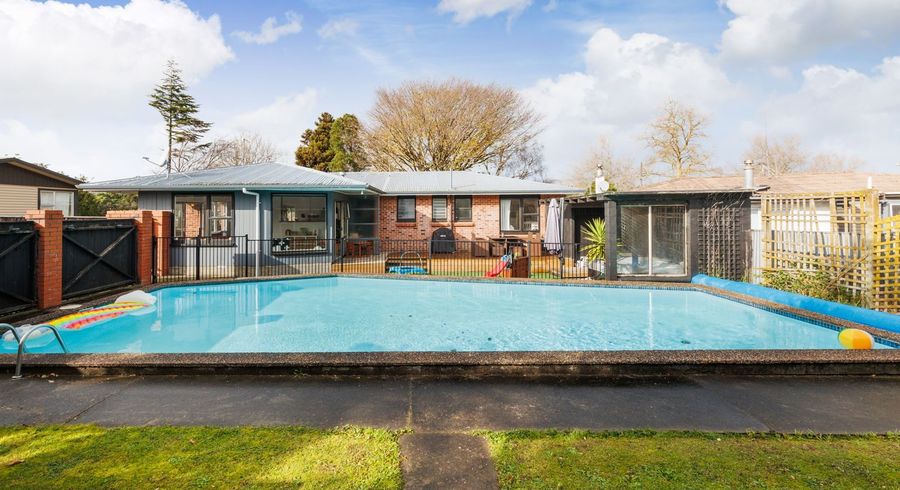  at 98 Lethbridge Street, Feilding, Feilding