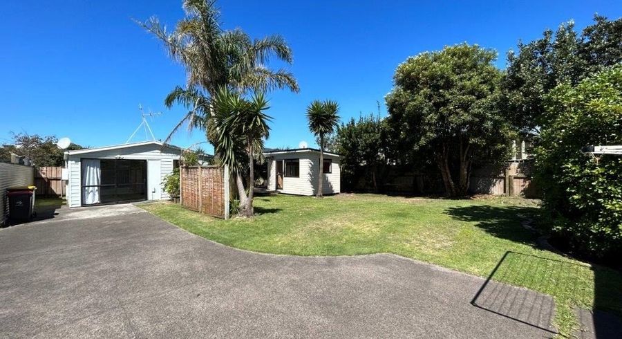  at 1186 Papamoa Beach Road, Papamoa Beach, Tauranga, Bay Of Plenty
