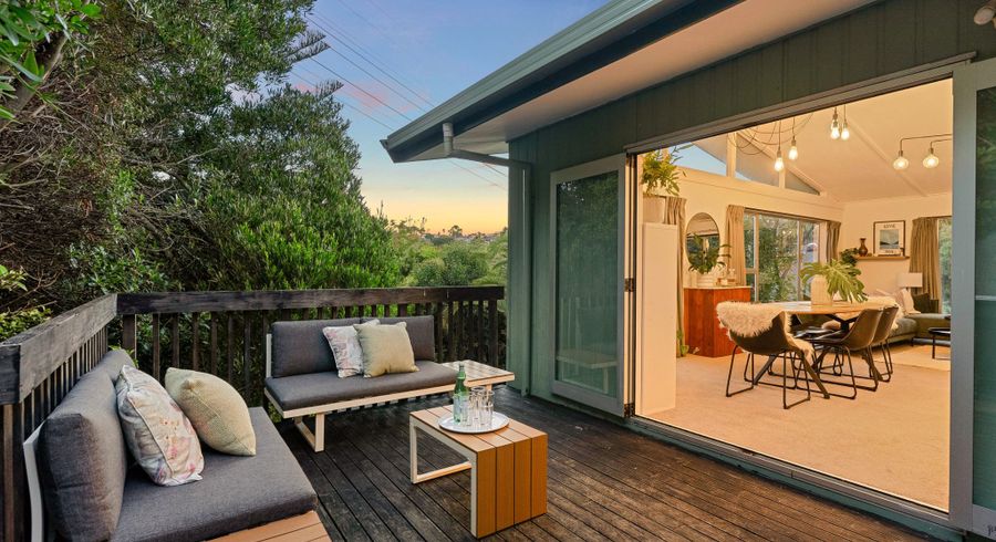  at 1C Peter Terrace, Castor Bay, North Shore City, Auckland