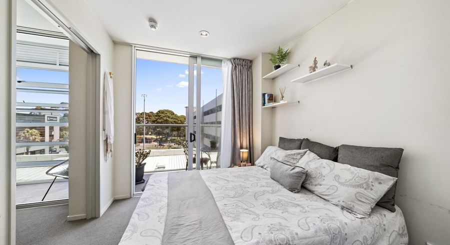  at 301/17 Amersham Way, Manukau, Manukau City, Auckland