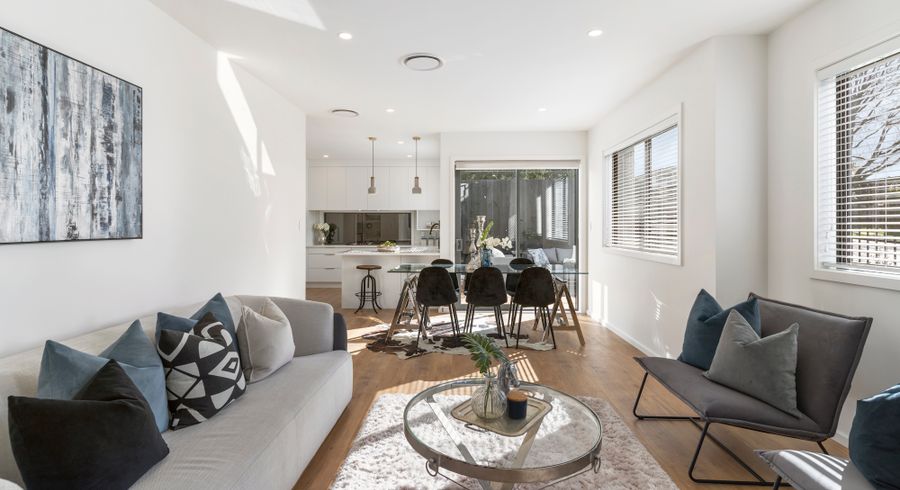  at 35 Vincent Street, Howick, Auckland