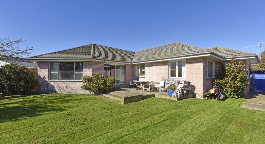  at 6 Adrian Place, Shirley, Christchurch City, Canterbury