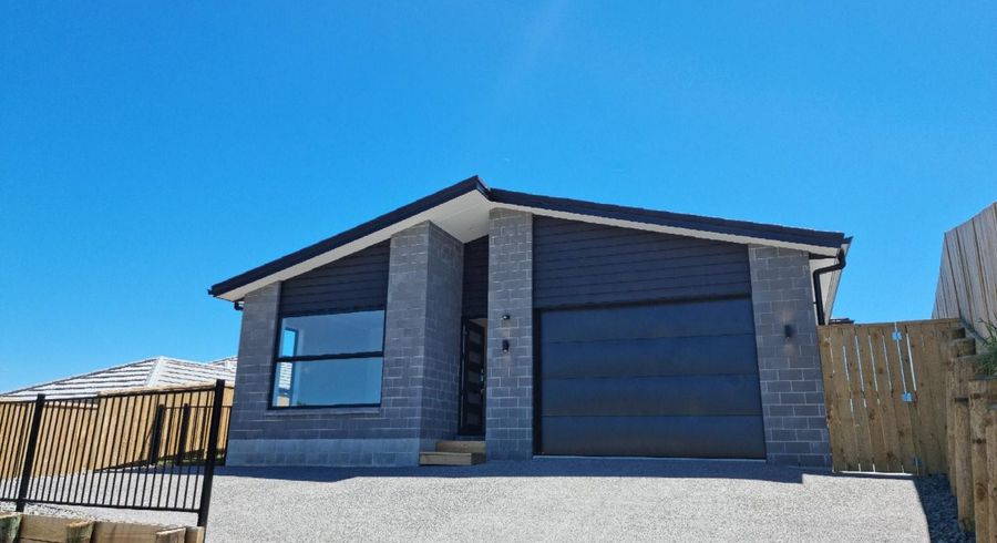  at 12 Lily Way, Pyes Pa, Tauranga