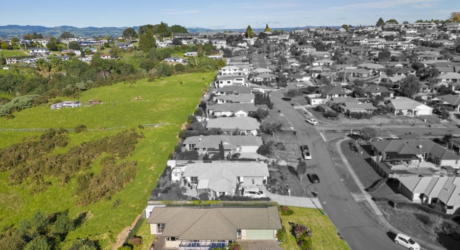  at 36 Donnington Place, Bethlehem, Tauranga