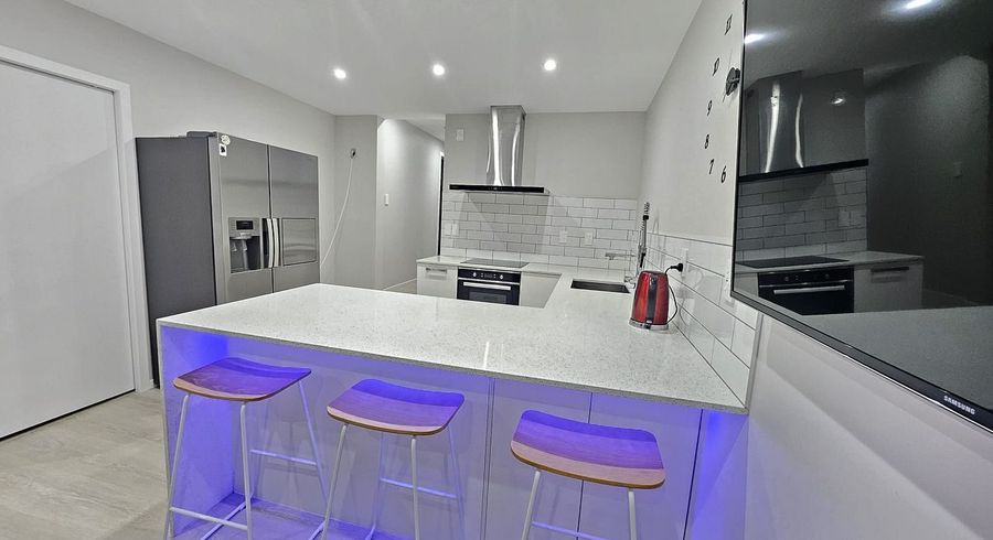  at 27A Seon Place, Birkdale, North Shore City, Auckland