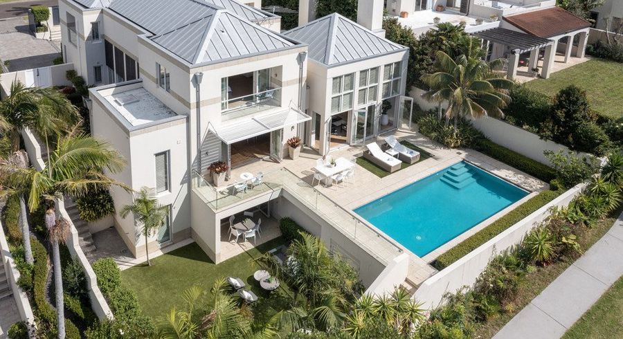  at 35 Quedley Court, Eastern Beach, Manukau City, Auckland