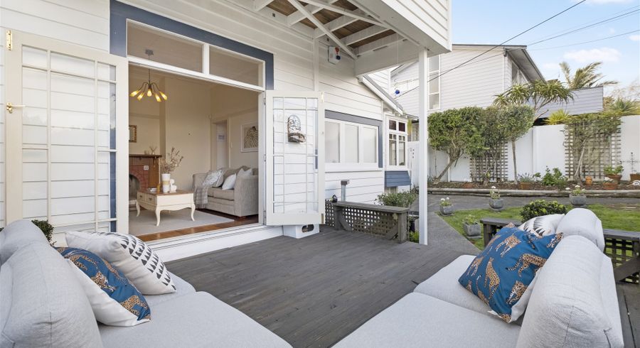  at 1/49 RAWENE RD, Birkenhead, North Shore City