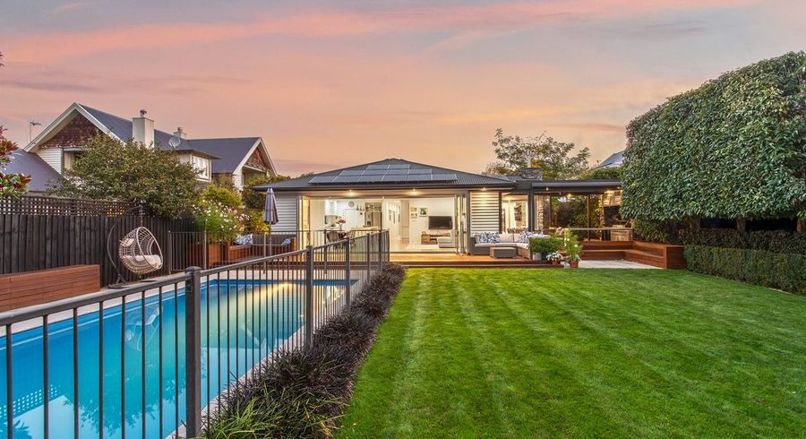  at 27 Rochdale Street, Fendalton, Christchurch City, Canterbury