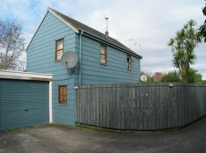  at 2/85 Meadway, Sunnyhills, Manukau City, Auckland