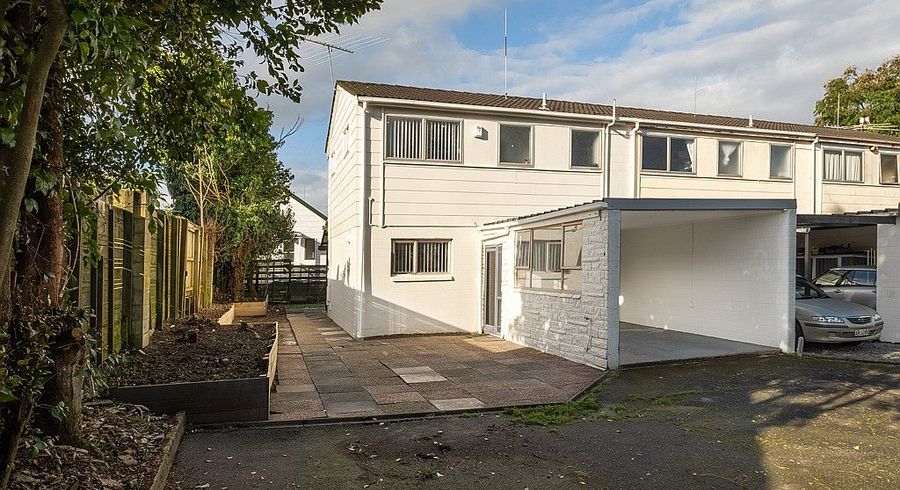  at 90A Beaumonts Way, Manurewa, Manukau City, Auckland