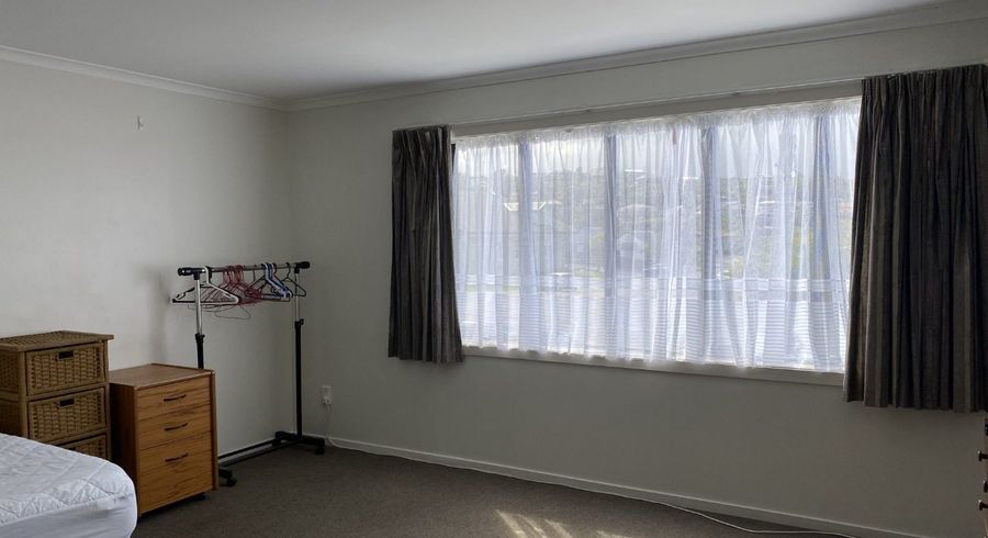  at 147 Dowse Drive, Maungaraki, Lower Hutt, Wellington