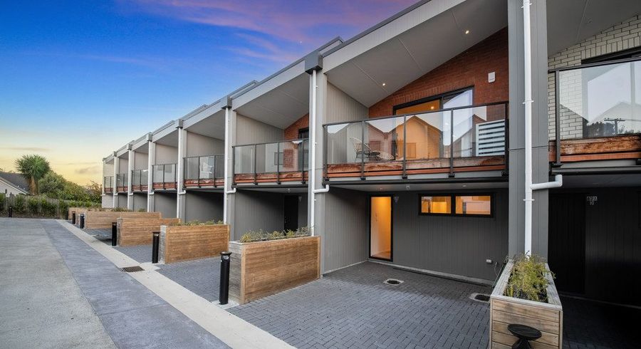  at 2/63A Owairaka Avenue, Mount Albert, Auckland City, Auckland