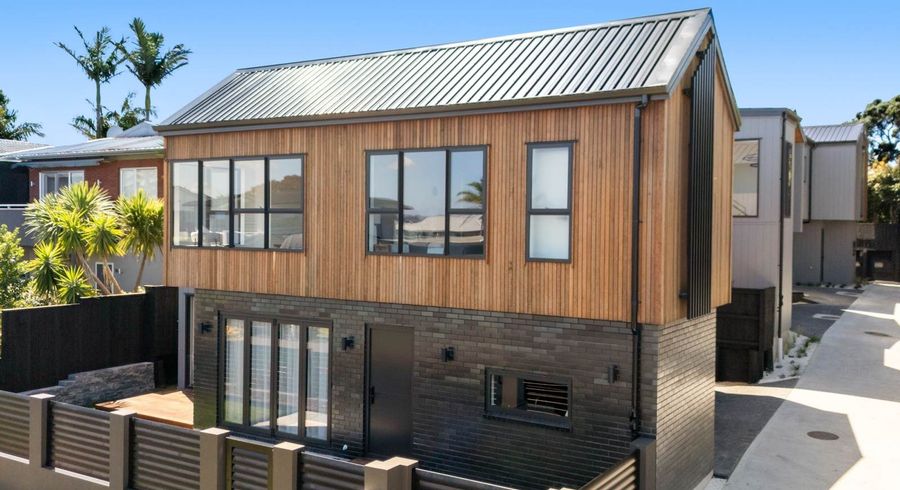  at 7 Maryland Street, Point Chevalier, Auckland City, Auckland