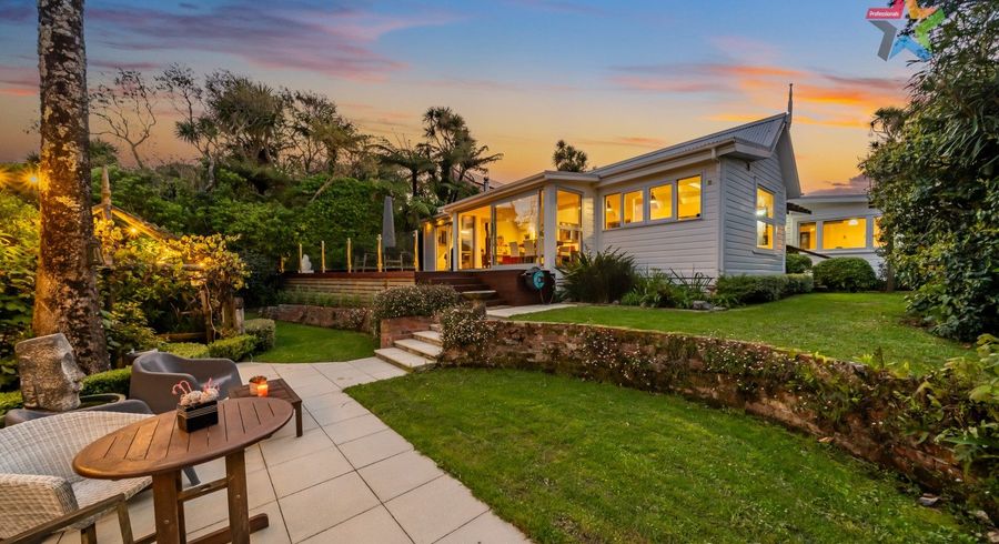  at 100A Korokoro Road, Korokoro, Lower Hutt