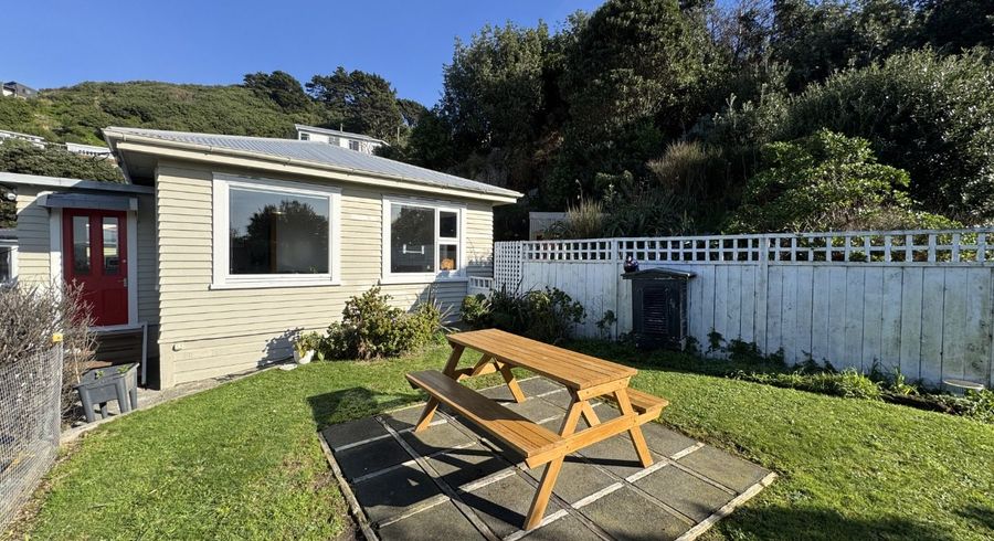  at 16 Hungerford Road, Lyall Bay, Wellington, Wellington