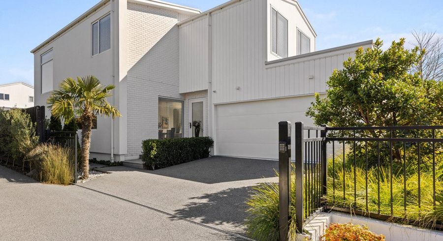 at 17 Strowan Road, Strowan, Christchurch City, Canterbury