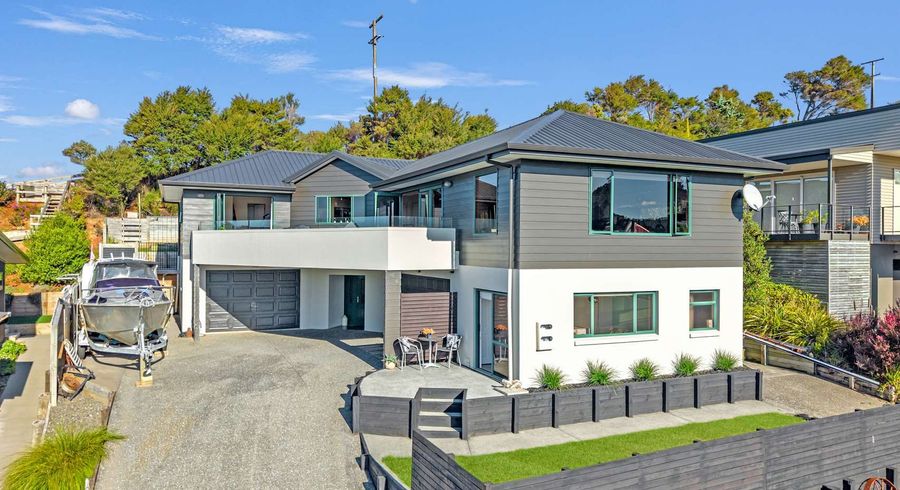  at 111 Pacific View Drive, Whangamata, Thames-Coromandel, Waikato