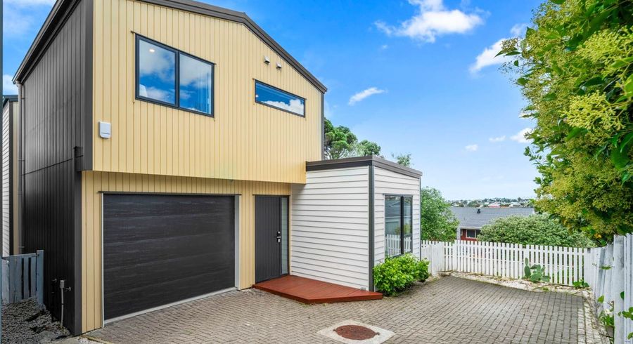  at 2D Robin Lane, Browns Bay, North Shore City, Auckland