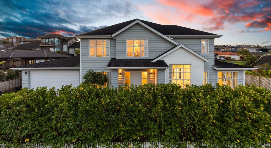  at 52 Chesterfield Way, Orewa, Orewa