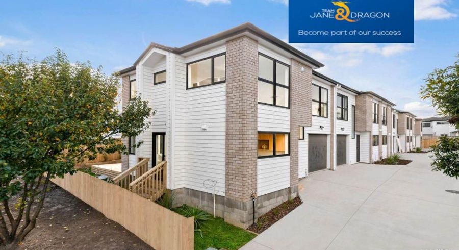  at 4/79 Aranui Road, Mount Wellington, Auckland