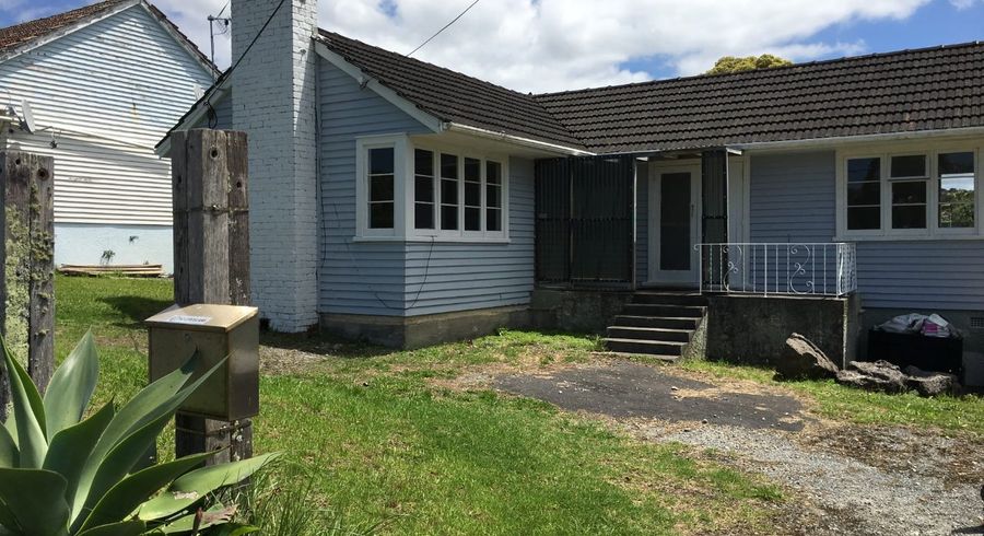  at 11 Matipo Road, Mairangi Bay, Auckland