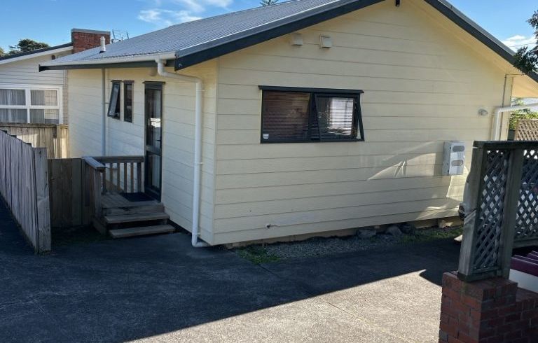  at 1/137 Rosier Road, Glen Eden, Waitakere City, Auckland