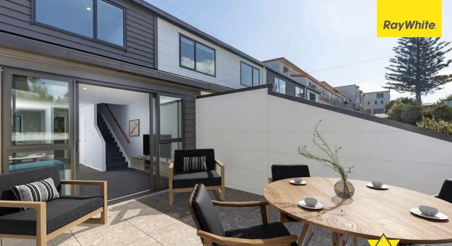  at 2/148 Arthur Street, Onehunga, Auckland